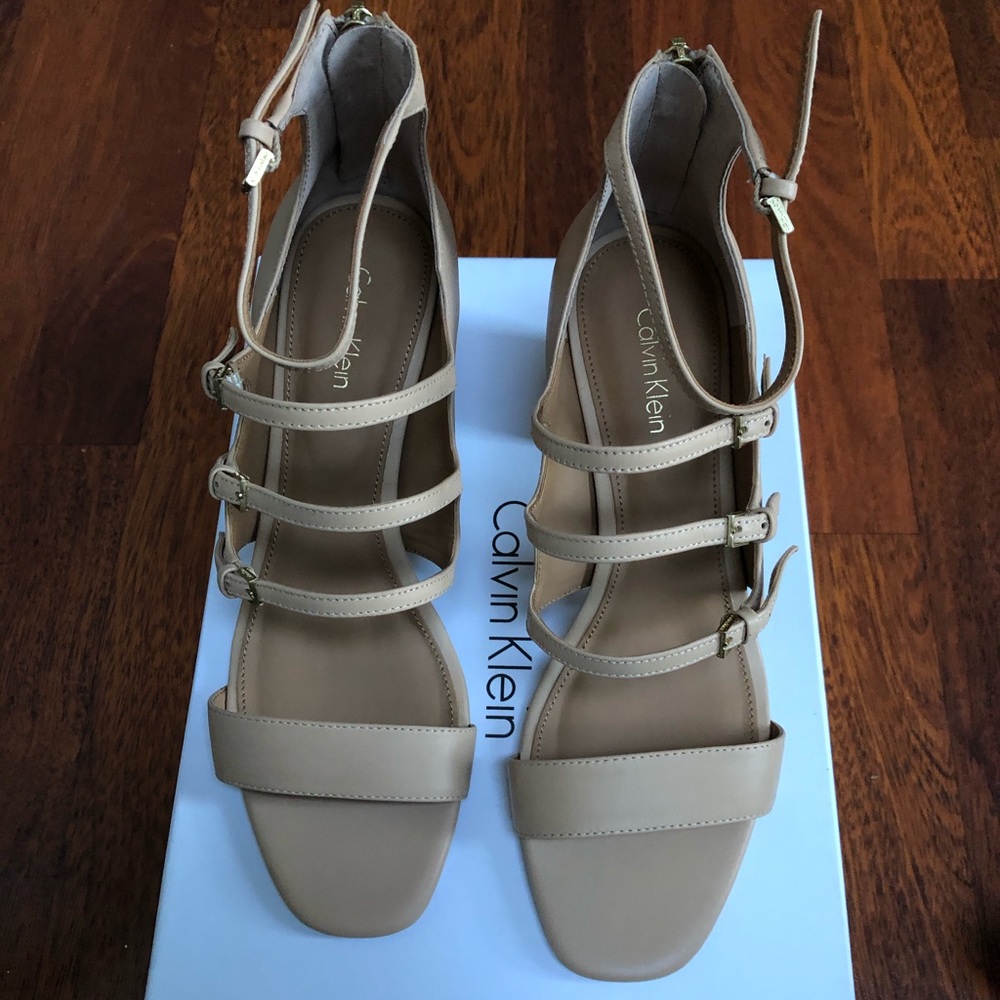 Calvin Klein New 8.5 Sand Leather Sandals